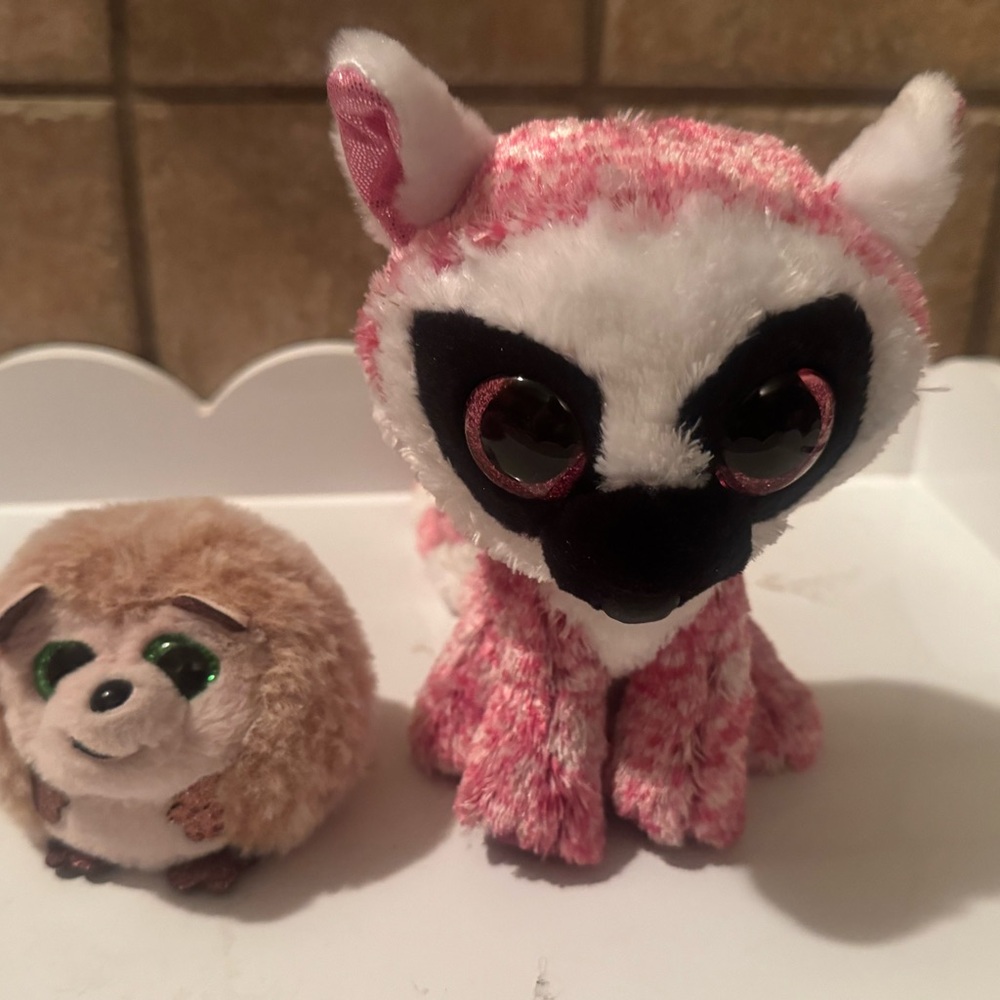 Ty Beanie Boos Pink Lemur and Hedgehog Plush Set